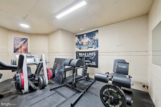 workout room with visible vents