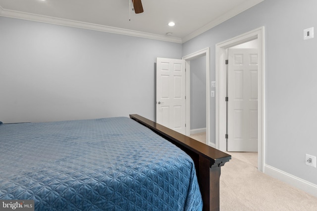 bedroom with ceiling fan, recessed lighting, carpet flooring, baseboards, and crown molding