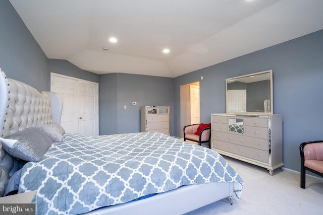 bedroom featuring vaulted ceiling, light carpet, baseboards, and recessed lighting