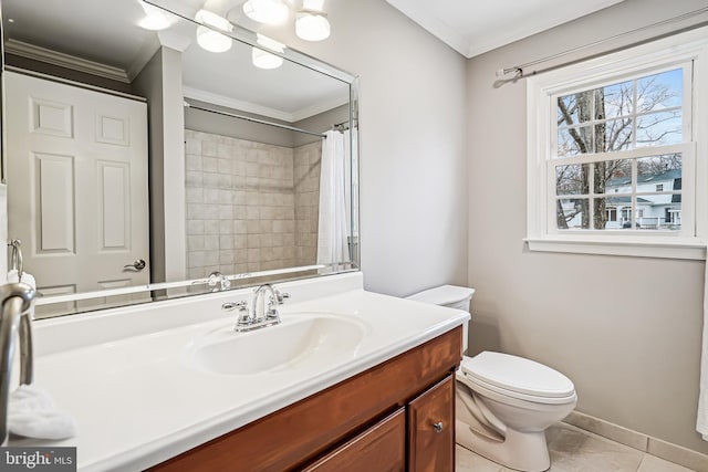 bathroom with toilet, vanity, baseboards, a shower with curtain, and crown molding