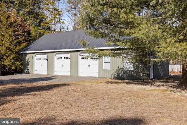 view of detached garage