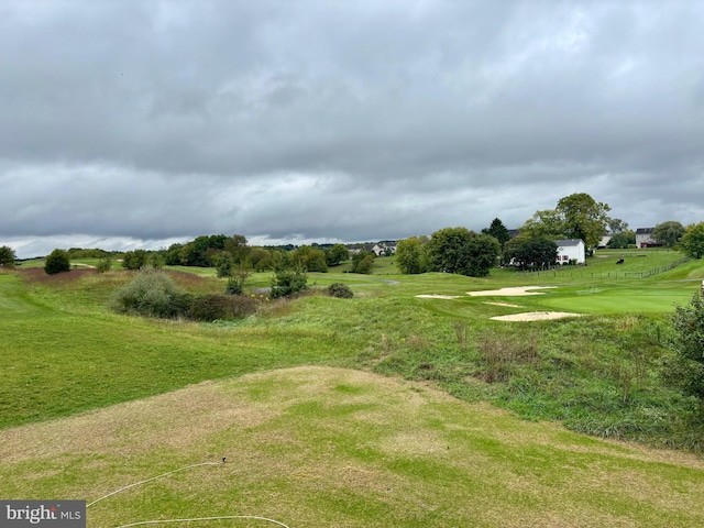 view of yard with golf course view