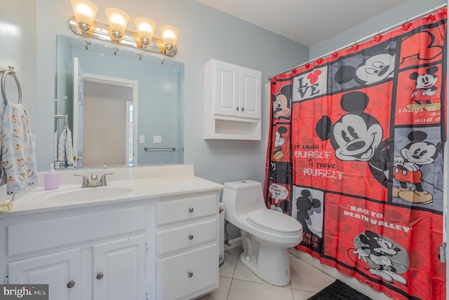 full bath featuring toilet, curtained shower, tile patterned flooring, and vanity