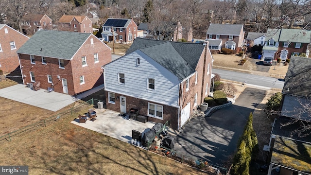 aerial view featuring a residential view