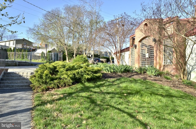 view of yard featuring fence