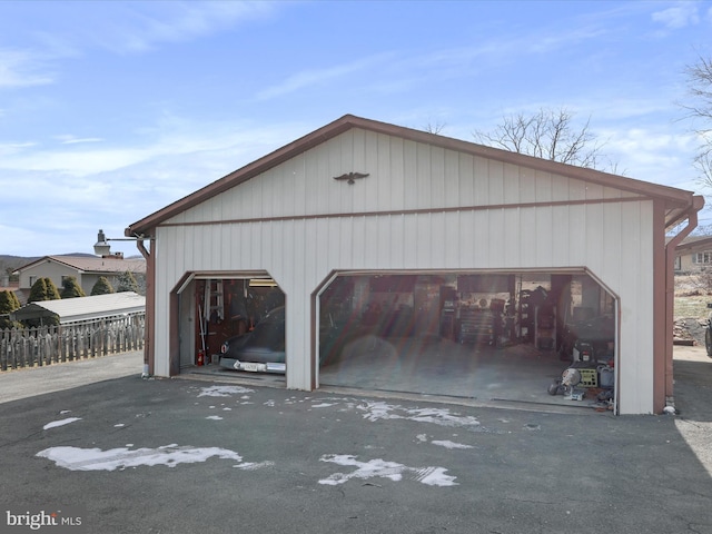 view of detached garage