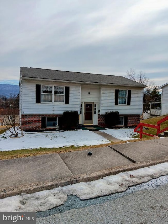 1118 W Sixth St, Lewistown PA, 17044, 2 bedrooms, 1 bath house for sale