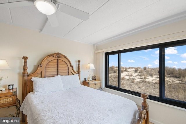 bedroom featuring a ceiling fan