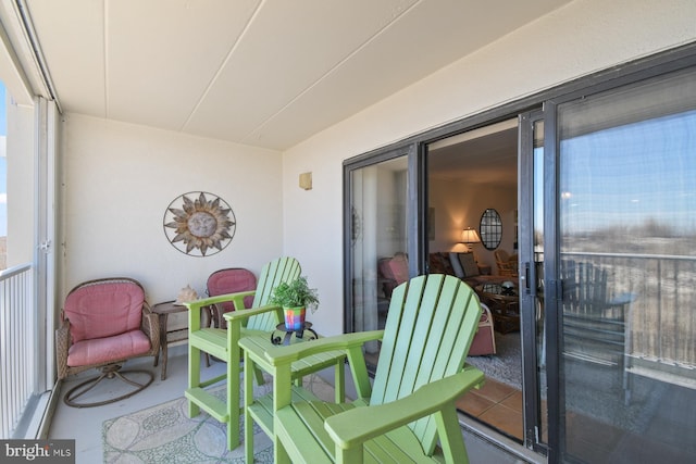 balcony with a sunroom