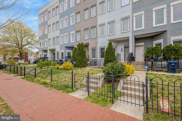 927 12th St NE, Washington, DC 20002 - exterior space with a gate and a fenced front yard