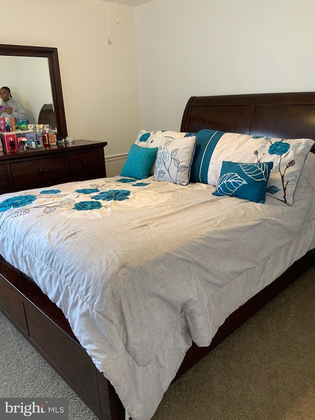 view of carpeted bedroom