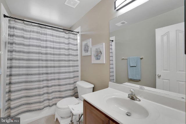 13110 Ogles Hope Dr, Bowie, MD 20720 - full bath with toilet, vanity, visible vents, and a shower with curtain