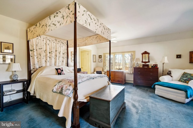 bedroom featuring carpet flooring