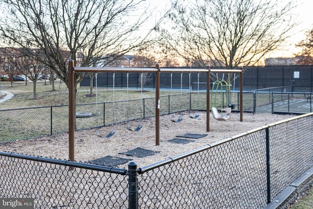 yard at dusk with fence