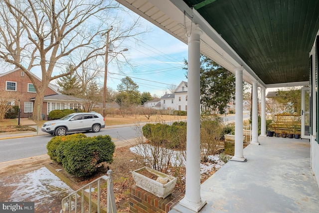 view of yard featuring covered porch