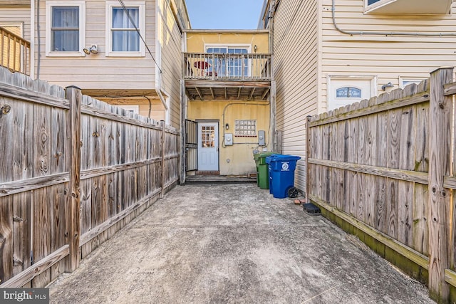 exterior space featuring a fenced backyard