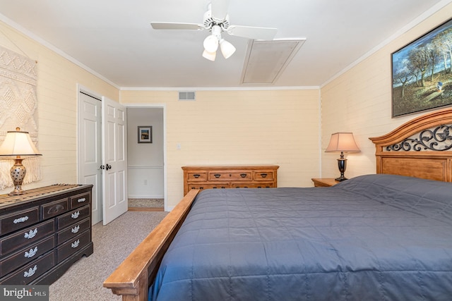 bedroom with a ceiling fan, carpet, visible vents, and crown molding