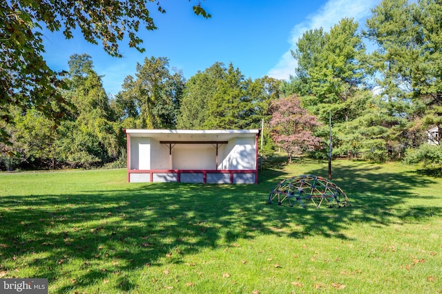 view of outbuilding