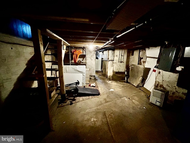 view of unfinished basement