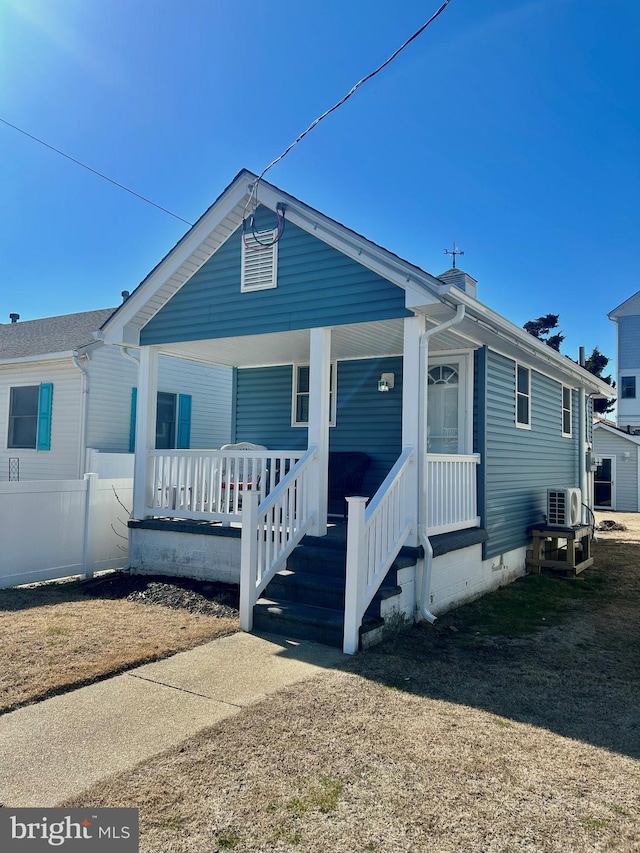 view of front of house featuring a porch