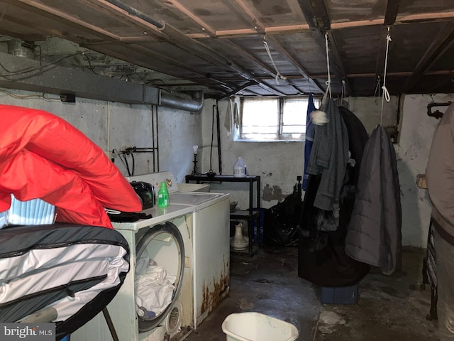 basement featuring washer and dryer