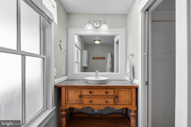 bathroom with vanity