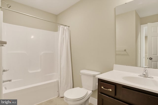 bathroom with shower / bath combination with curtain, vanity, and toilet