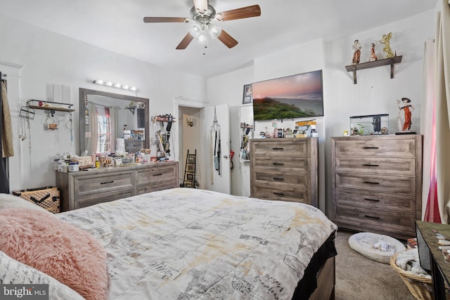 bedroom featuring carpet floors and a ceiling fan