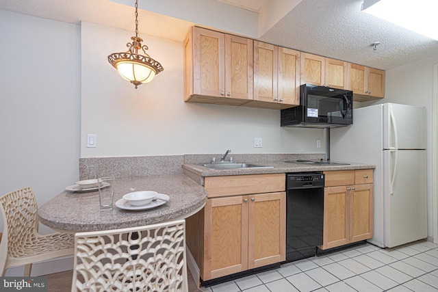 kitchen with a textured ceiling, a peninsula, a sink, black appliances, and decorative light fixtures