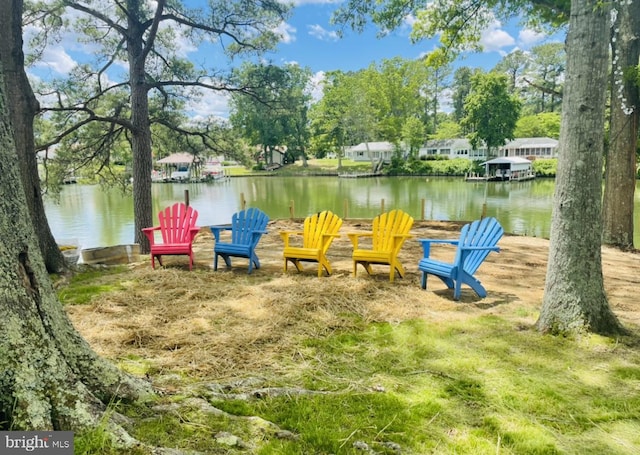 view of yard featuring a water view