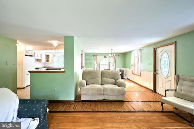 60 Fernwood Ln, Fairfield, PA 17320 - living area featuring light wood-type flooring