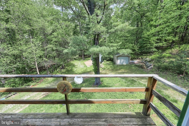 60 Fernwood Ln, Fairfield, PA 17320 - view of green lawn featuring an outdoor structure and a view of trees