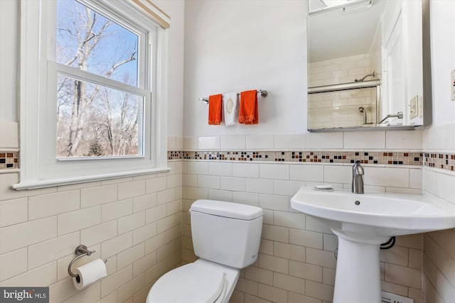 bathroom featuring toilet