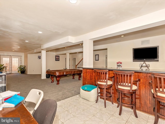 game room featuring recessed lighting, light carpet, a dry bar, and pool table