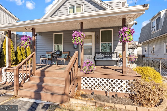 view of front of property with covered porch