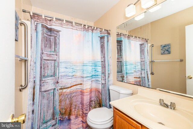 14501 Tunnel Ave Unit 10602, Ocean City, MD 21842 - full bath featuring vanity, curtained shower, and toilet