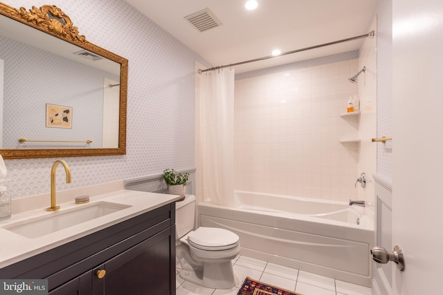 bathroom featuring wallpapered walls, visible vents, toilet, shower / tub combo with curtain, and tile patterned flooring