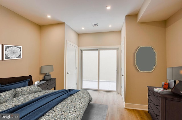 bedroom featuring recessed lighting, visible vents, baseboards, access to outside, and light wood finished floors