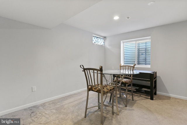 dining area with recessed lighting, carpet flooring, and baseboards