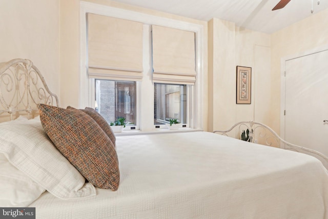 bedroom featuring a ceiling fan