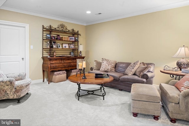 living area featuring visible vents, baseboards, ornamental molding, carpet floors, and recessed lighting