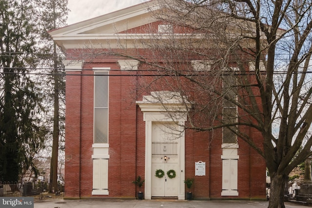 view of building exterior