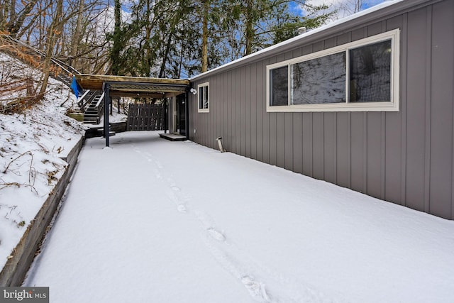 exterior space featuring fence