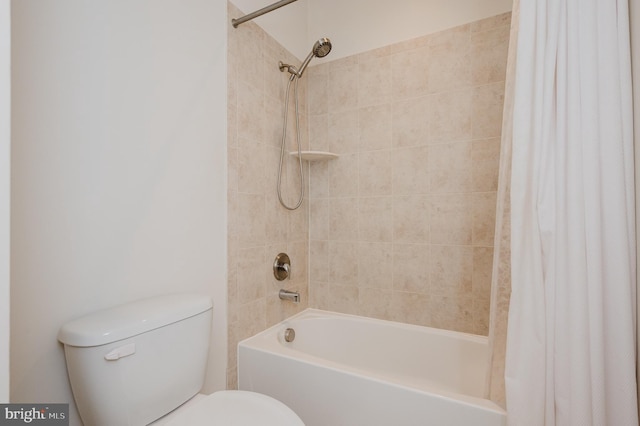 full bath featuring shower / bath combination with curtain and toilet