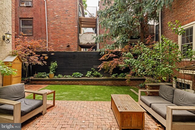 922 Clinton St, Philadelphia, PA 19107 - view of patio featuring an outdoor hangout area