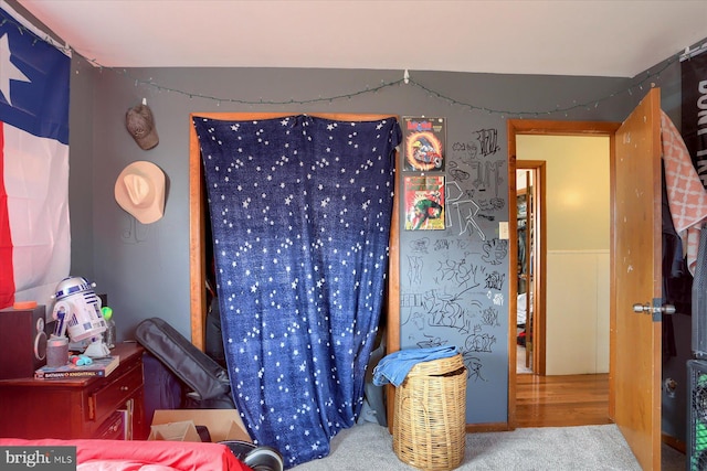 bedroom featuring carpet flooring