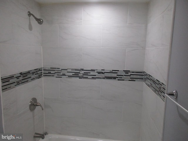 full bathroom with tub / shower combination