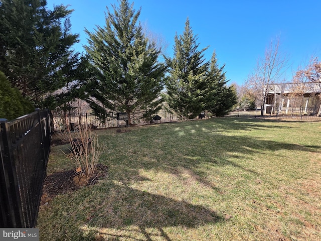 view of yard featuring fence