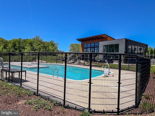 pool featuring fence