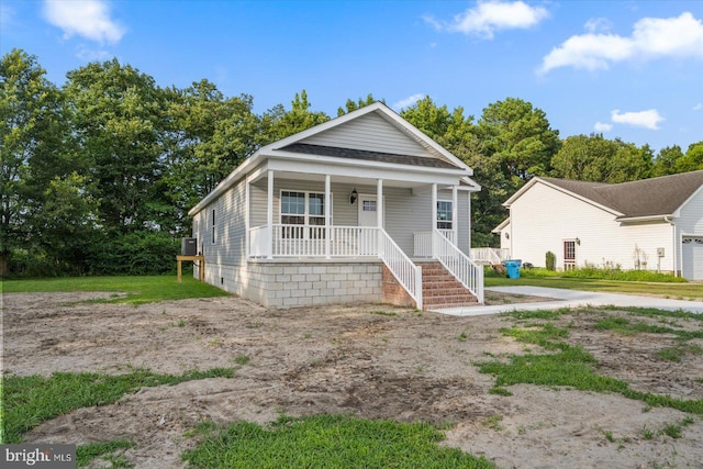 view of front facade with covered porch